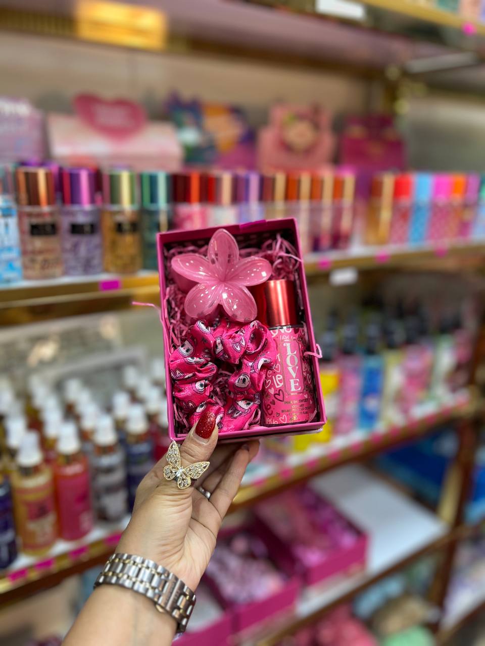 پک کادویی صورتی لابو گل پک کادویی صورتی لابو گل